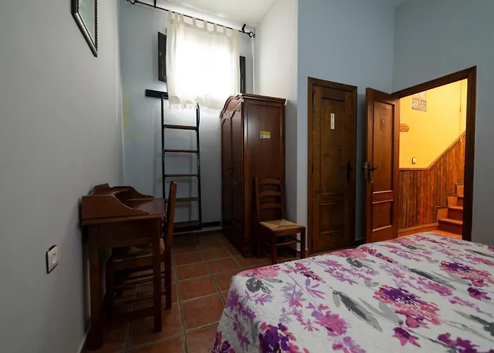 Ciudad De Verdeoliva Segura de Toro