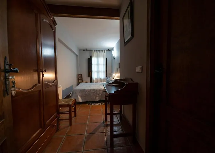 Ciudad De Verdeoliva * Segura de Toro